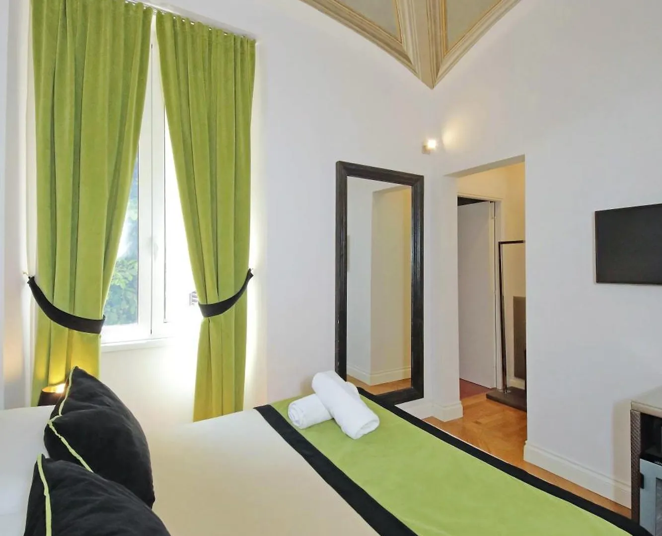 Amm Luxury Rooms Rome 0*,