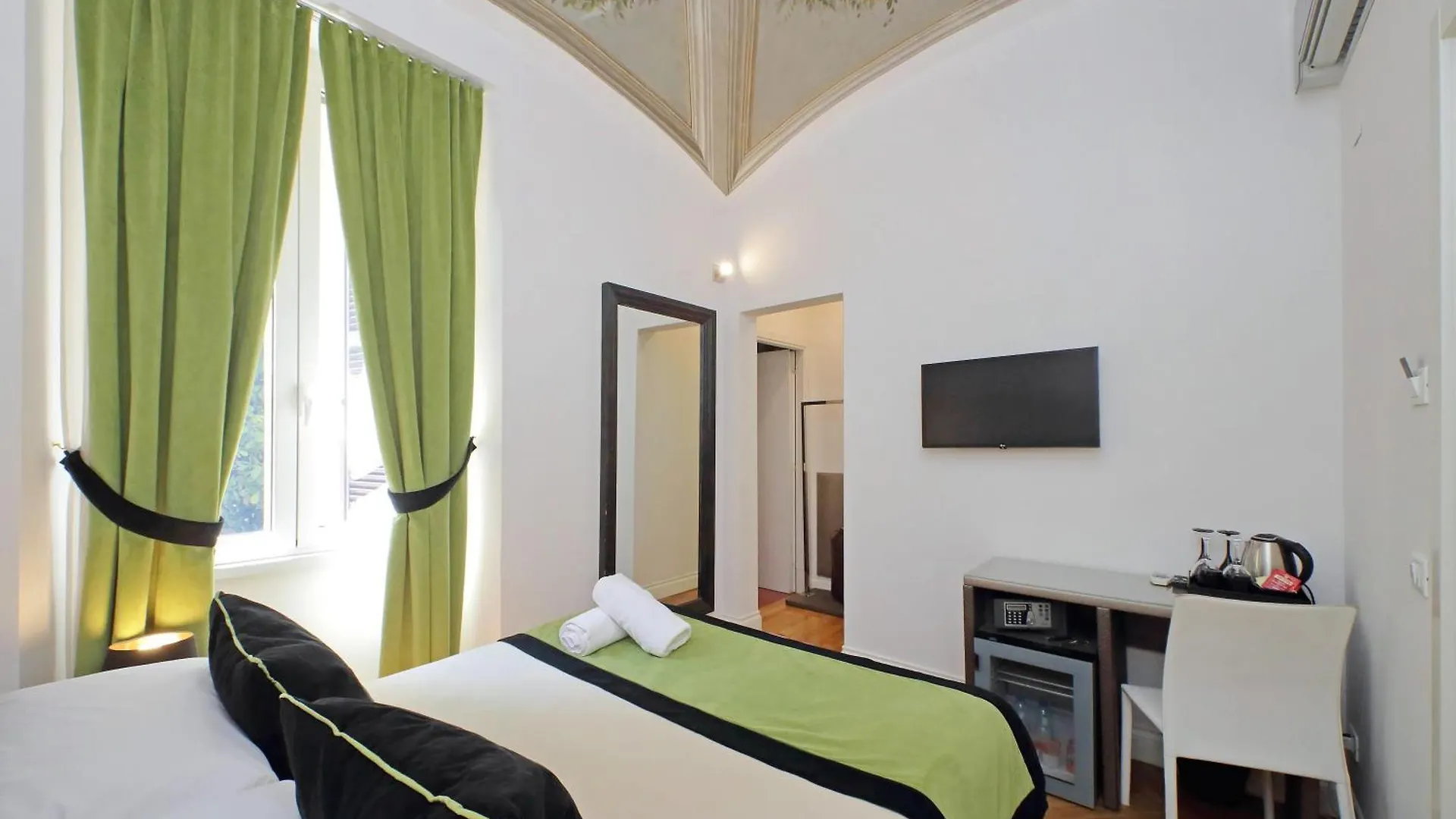 Amm Luxury Rooms Rome Bed & Breakfast