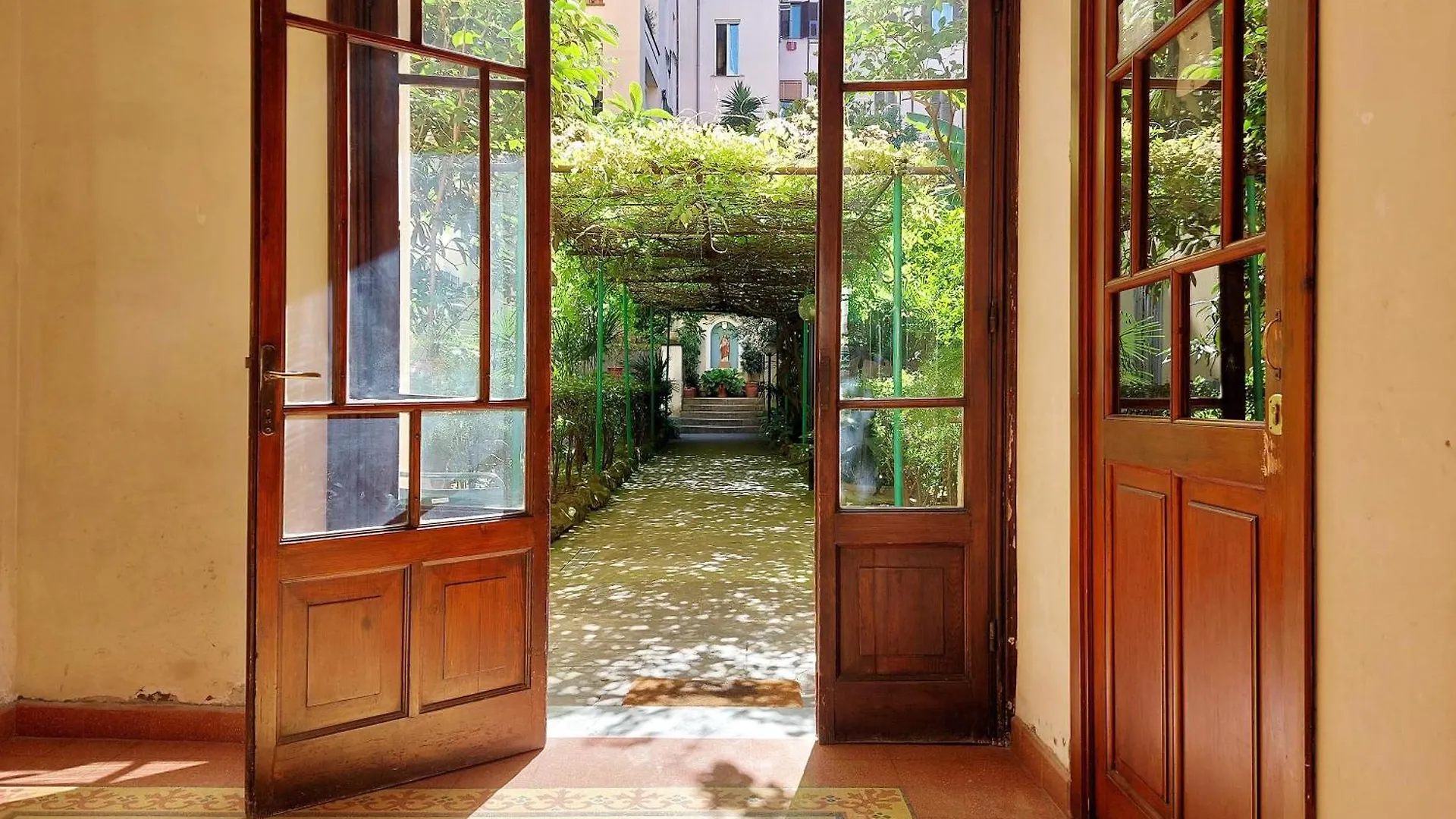 Bed & Breakfast Amm Luxury Rooms Rome Italy