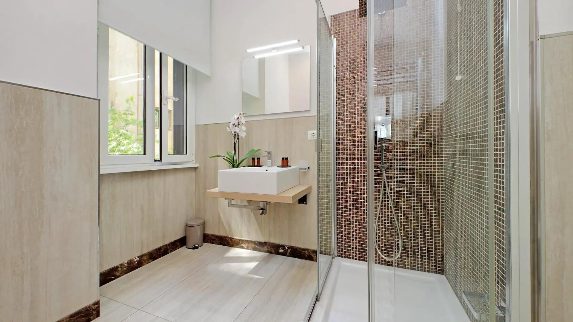 Amm Luxury Rooms Rome Bed & Breakfast